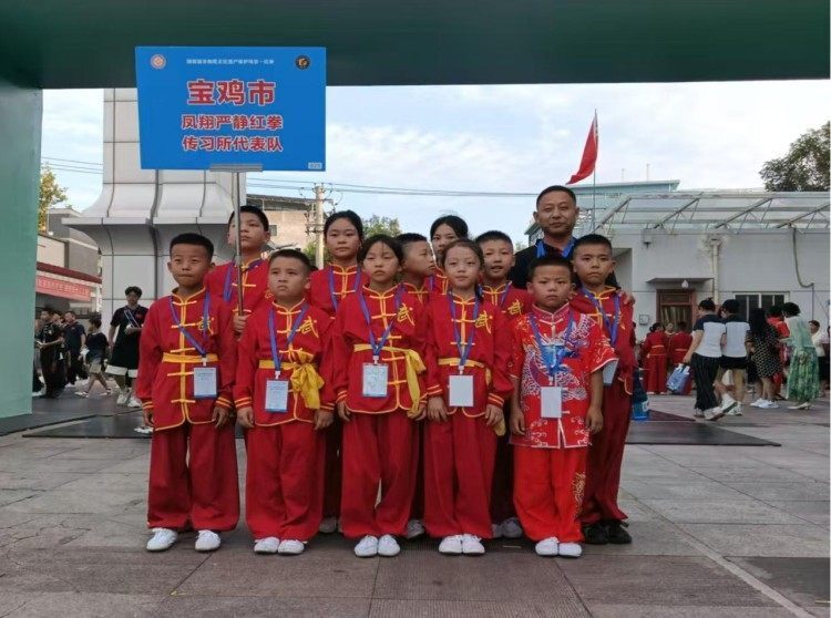 勾挂为能, 大赛在此隆, MykwU