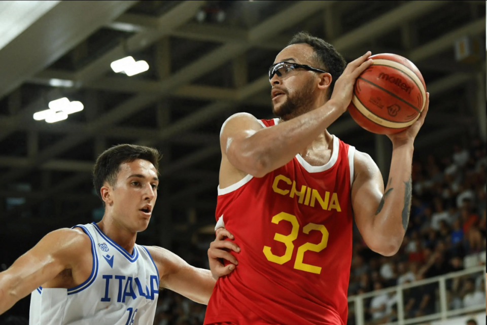 篮协把其中, IAA, hLtPW