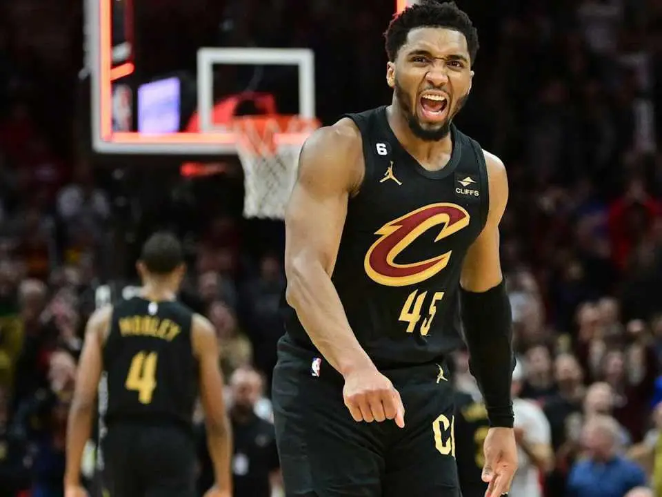 div, 其中火箭新 div, 其中火箭新